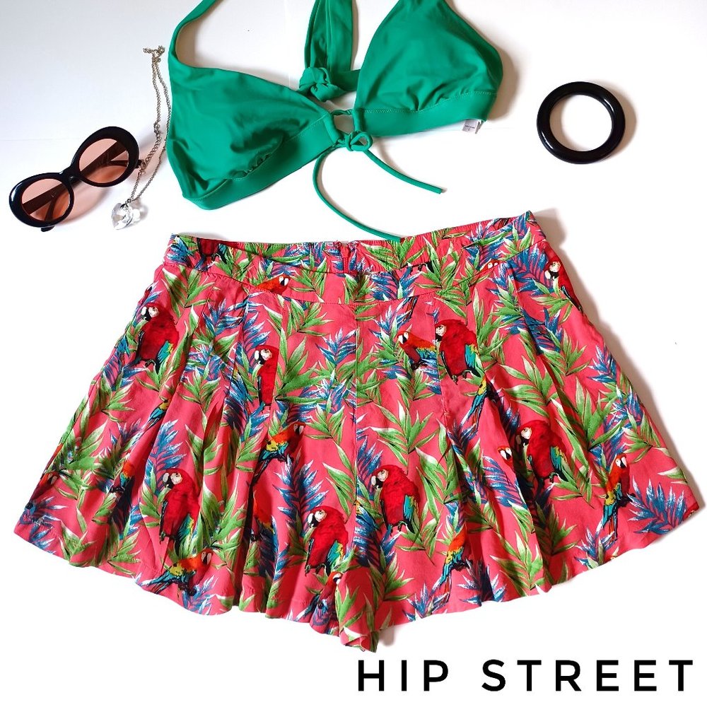 Parrot Tropical Print Drop Pleat High Waist Shorts